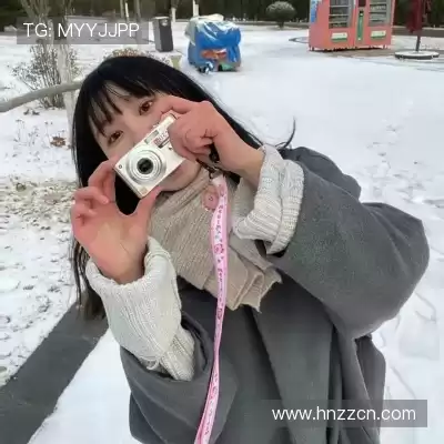 龙含雅